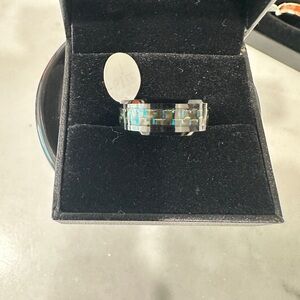 NWT Men’s Black Tungsten Carbide Wedding Band with Carbon Fiber Inlay – Size 7